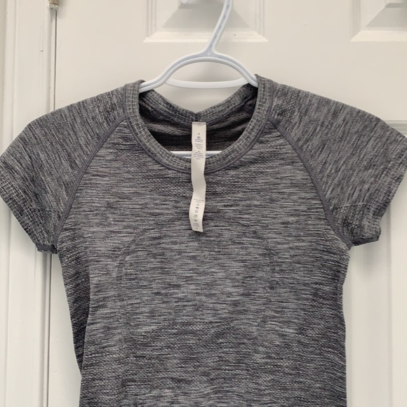 Lululemon Slim Fit Swiftly Tee - Picture 2 of 2